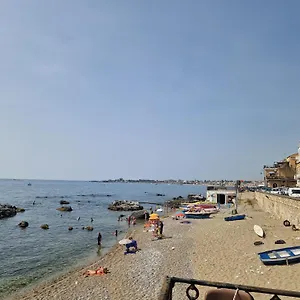 Casa vacanze Ondina House, Giardini Naxos